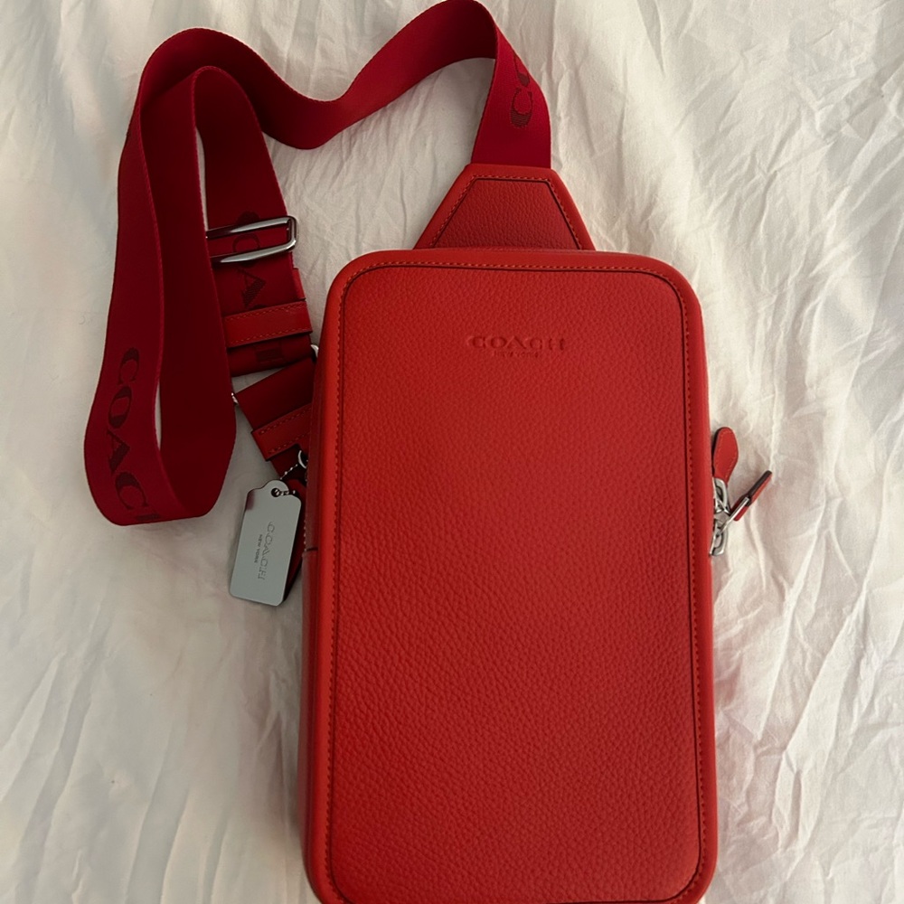 NWT COACH SULLIVAN PACK